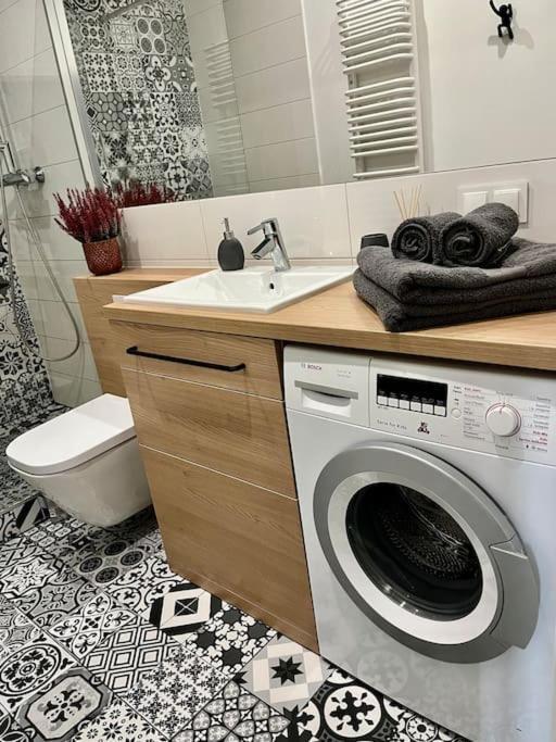 Smart Apartment Ogrodowa Varşovia Exterior foto